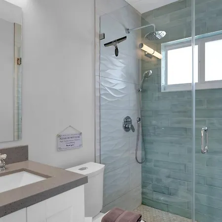 Waterfront Studio 2, Couples Oasis, Kayaks, Pool Jewfish Exterior photo