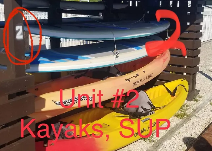 Waterfront Studio 2, Couples Oasis, Kayaks, Pool