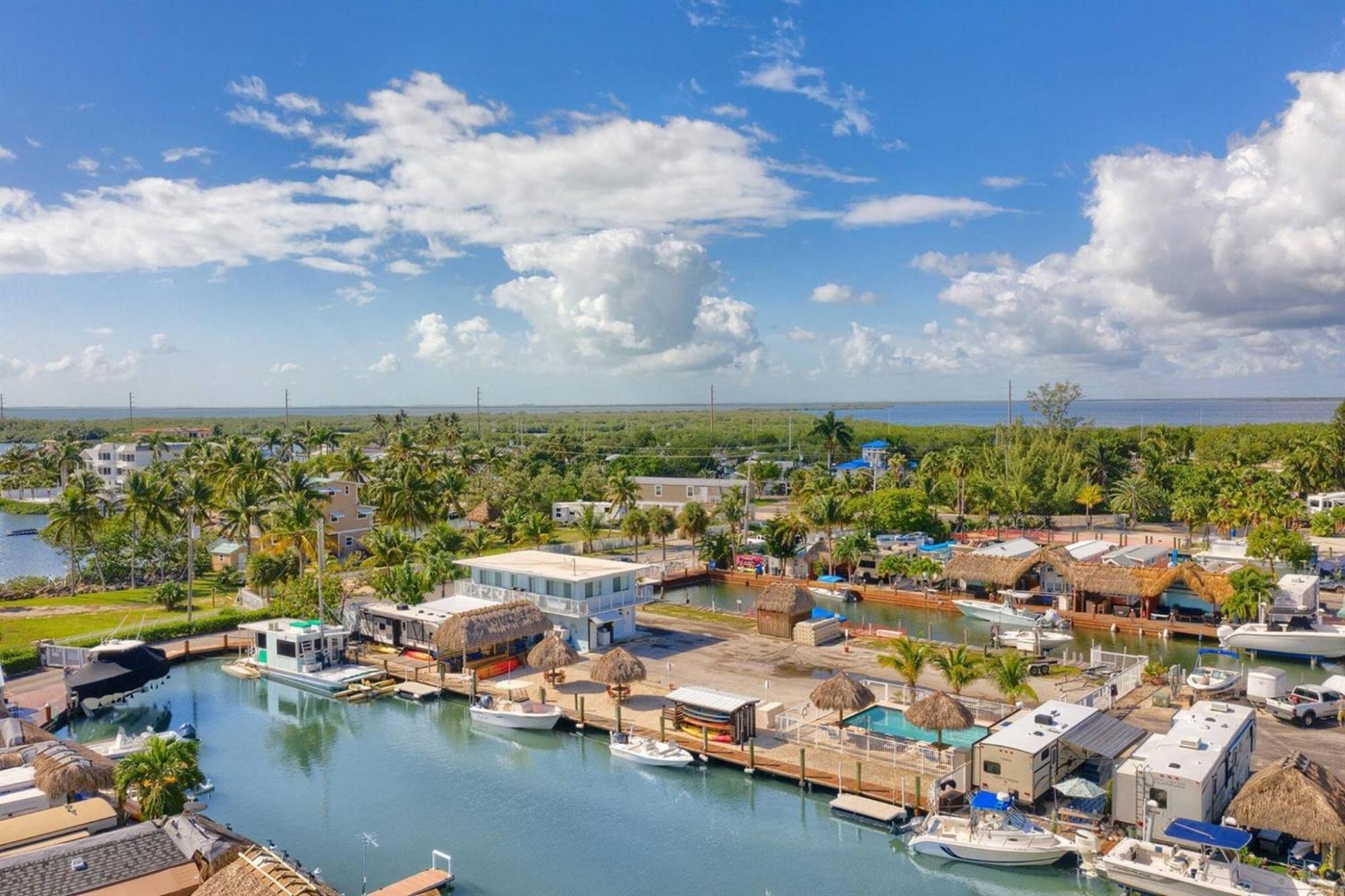 Waterfront 2, Couples Oasis, Kayaks, Pool * Jewfish